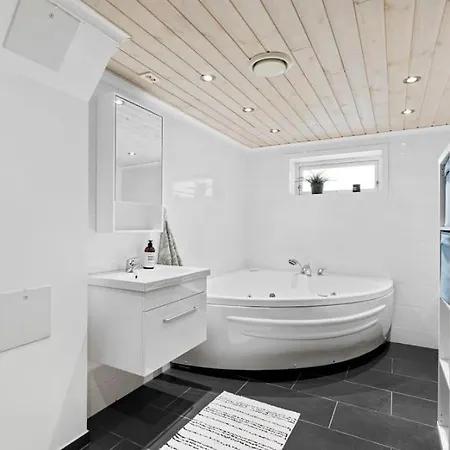 Sentralt I - Naere Ons Messen