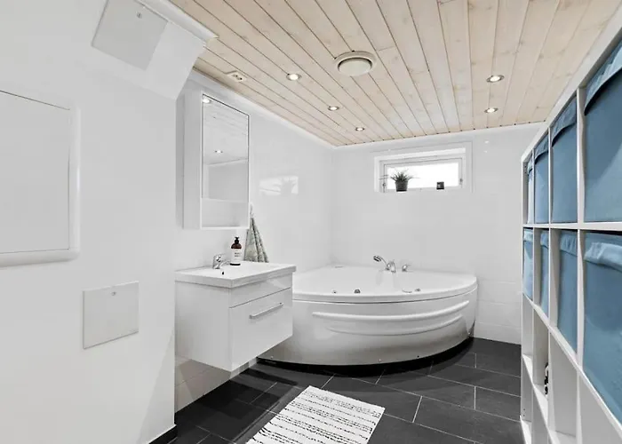 Sentralt I - Naere Ons Messen